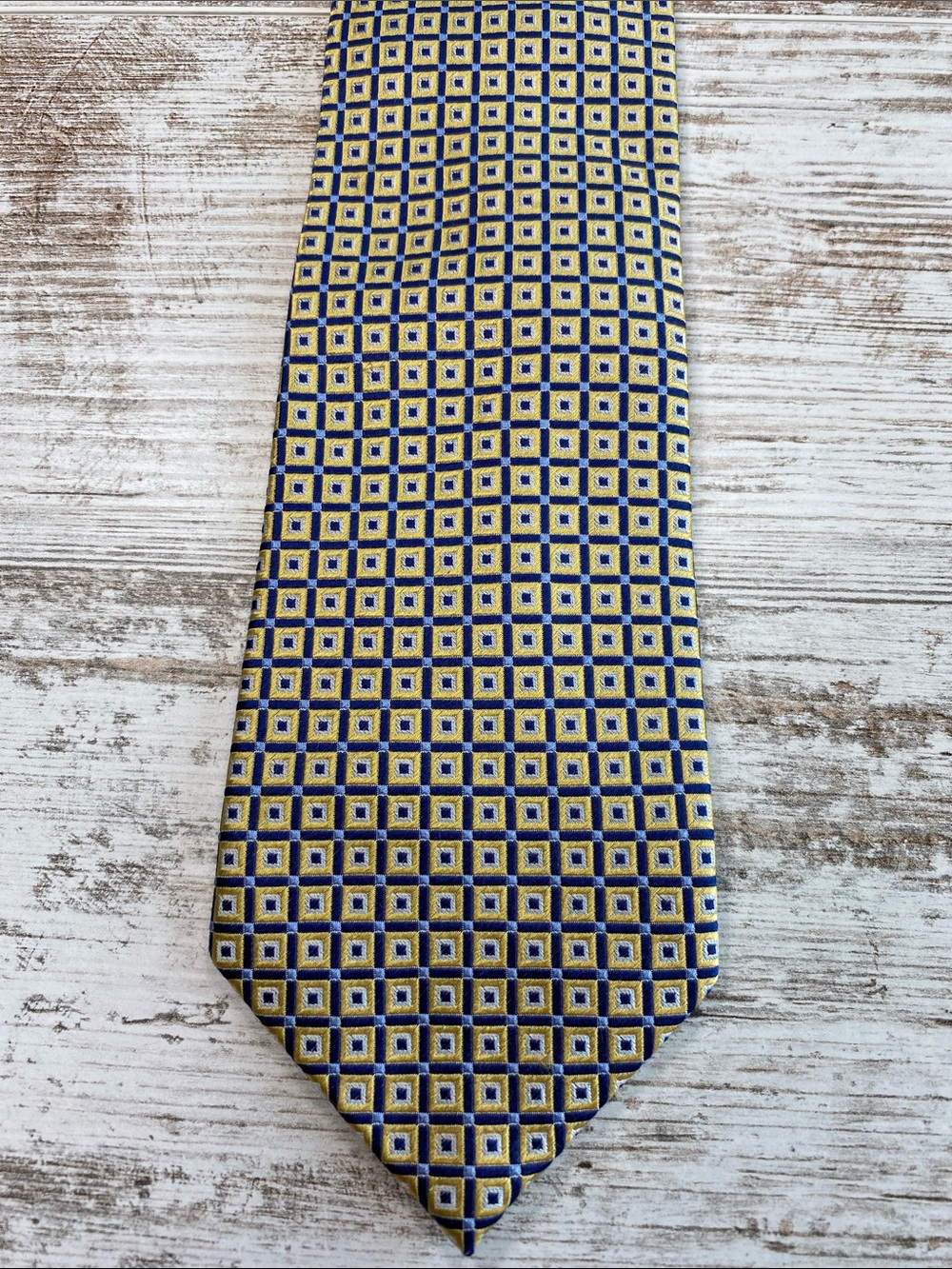 Chaps Blue Gold Geometric Silk Tie Mens 58x3.5 Designer Necktie